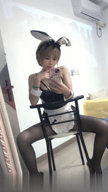 上海徐汇情趣制服温迪外围-1.jpg