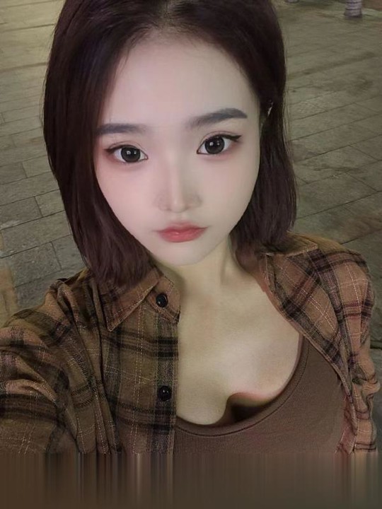 广东-广州天河大胸美女-1.jpg